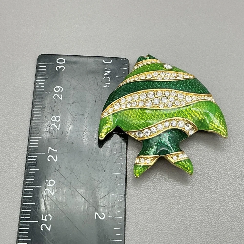Swarovski‎ Brooch Fish Green Enamel Gold Tone Crystal Rhinestone Sea Life Pin